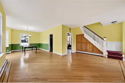 36 Union Place, Lynbrook, NY 11563 - Photo 8