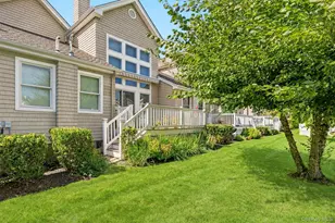 15 Meadow Way, Eastport, NY 11941 - Photo 4
