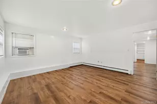 31 Nesaquake Ave, Port Washington, NY 11050 - Photo 8