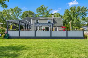 27 Wagner Dr, Coram, NY 11727 - Photo 36