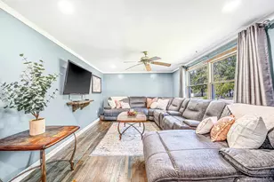 27 Wagner Dr, Coram, NY 11727 - Photo 6