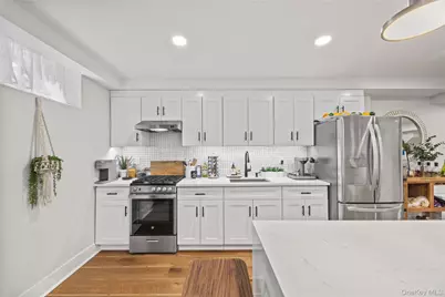 2053 Van Hoesen Avenue, Bronx, NY 10461 - Photo 30