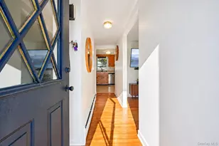 40 Birchwood Dr, New Windsor, NY 12553 - Photo 2