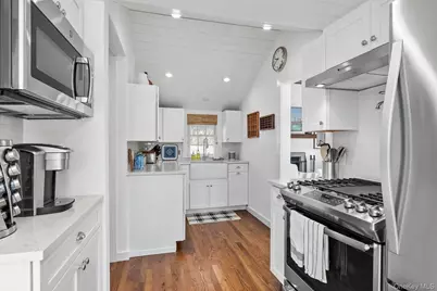 14 Carter Lane, East Quogue, NY 11942 - Photo 8