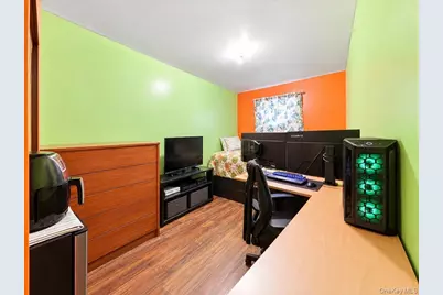 3919 Grace Avenue, Bronx, NY 10466 - Photo 10