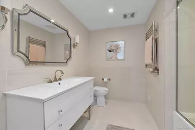 15 Alice Avenue, Merrick, NY 11566 - Photo 24