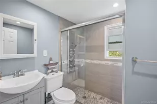 328 1st Ave, Lindenhurst, NY 11757 - Photo 24