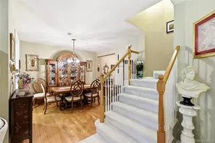 163 Symphony Dr, Lake Grove, NY 11755 - Photo 18