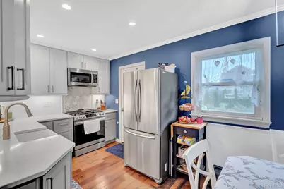 96 Washington Avenue, Islip Terrace, NY 11752 - Photo 10