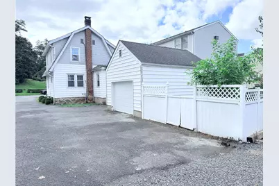 711 Hall Street, Mamaroneck, NY 10543 - Photo 2