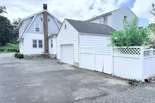 711 Hall St, Mamaroneck, NY 10543 - Photo 2