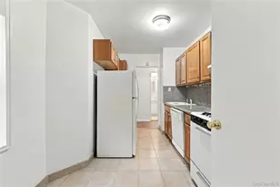 142-05 Roosevelt Ave, Flushing, NY 11354 - Photo 14