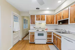 365 Van Buren St, Saint James, NY 11780 - Photo 10