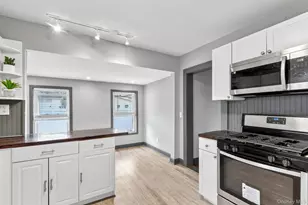 195 River Ave, Patchogue, NY 11772 - Photo 10