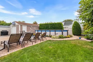 142 Montgomery Ave, Oceanside, NY 11572 - Photo 26