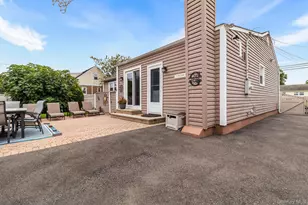 142 Montgomery Ave, Oceanside, NY 11572 - Photo 24