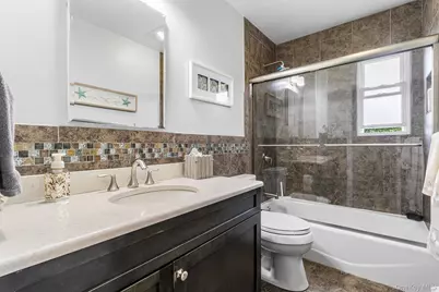 142 Montgomery Avenue, Oceanside, NY 11572 - Photo 22