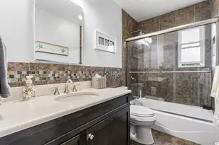 142 Montgomery Ave, Oceanside, NY 11572 - Photo 22