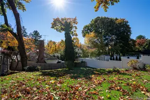 36 Cocks Ln, Locust Valley, NY 11560 - Photo 22