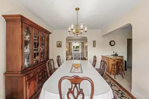 1114 Mace Ave, Bronx, NY 10469 - Photo 16