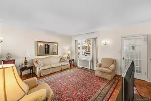 1114 Mace Ave, Bronx, NY 10469 - Photo 10