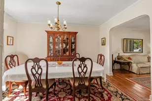 1114 Mace Ave, Bronx, NY 10469 - Photo 14
