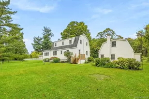 10 Barrett Dr, Hopewell Junction, NY 12533 - Photo 38