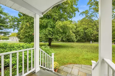 10 Barrett Drive, Hopewell Junction, NY 12533 - Photo 4