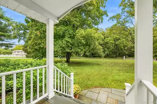 10 Barrett Dr, Hopewell Junction, NY 12533 - Photo 4