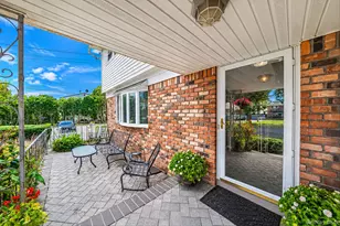 69A Erlanger Blvd, North Babylon, NY 11703 - Photo 4