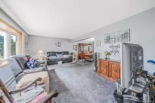 69A Erlanger Blvd, North Babylon, NY 11703 - Photo 14