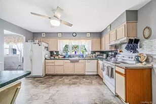 69A Erlanger Blvd, North Babylon, NY 11703 - Photo 24