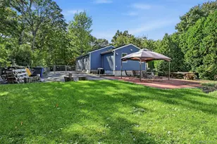 82 Oakwood Dr, Wading River, NY 11792 - Photo 30