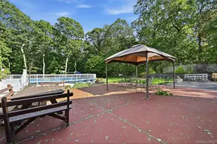 82 Oakwood Dr, Wading River, NY 11792 - Photo 26