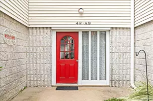 42 Richmond Blvd, Ronkonkoma, NY 11779 - Photo 2