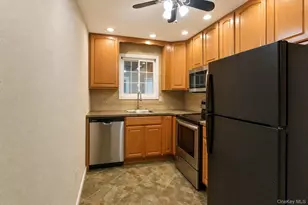 319 Fox Run Ln, Carmel, NY 10512 - Photo 18