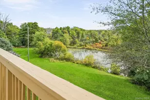 32 Valley Ct, Florida, NY 10921 - Photo 2