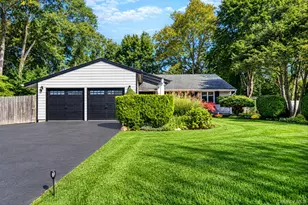 11 Folsom Ln, Coram, NY 11727 - Photo 4