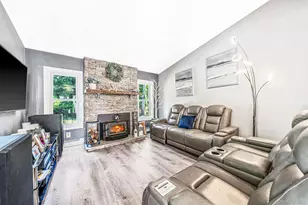 11 Folsom Ln, Coram, NY 11727 - Photo 6