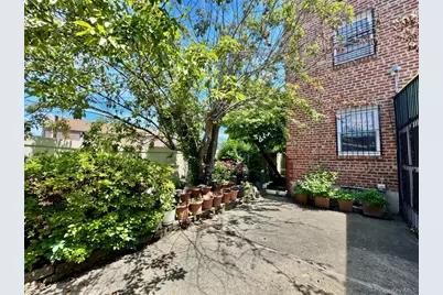 2002 150th Street, Whitestone, NY 11357 - Photo 20