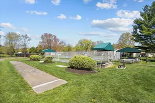 105 Village Rd, Yorktown Heights, NY 10598 - Photo 16