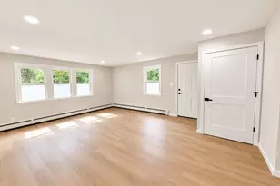 102 Pinewood Dr, Shirley, NY 11967 - Photo 12