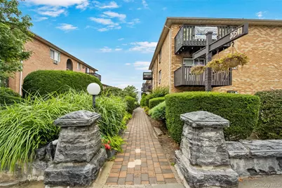 351 N Broadway #2I, Yonkers, NY 10701 - Photo 2