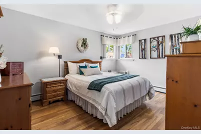 115 S 11th Street, New Hyde Park, NY 11040 - Photo 10