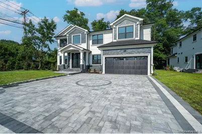 770 Cedar Street, Syosset, NY 11791 - Photo 2