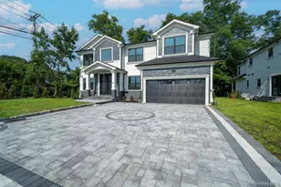 770 Cedar St, Syosset, NY 11791 - Photo 2