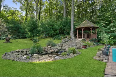 7 Faulkner Lane, Dix Hills, NY 11746 - Photo 44