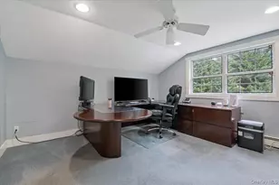 7 Faulkner Ln, Dix Hills, NY 11746 - Photo 30