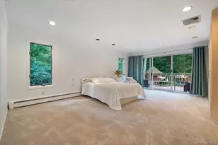 7 Faulkner Ln, Dix Hills, NY 11746 - Photo 20