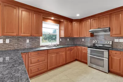 10 Horseshoe Road, Mount Kisco, NY 10549 - Photo 10
